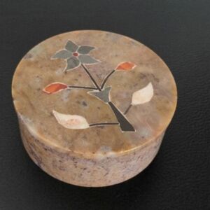 Vintage Exotic Natural Carved Stone Jewelry Box / Container